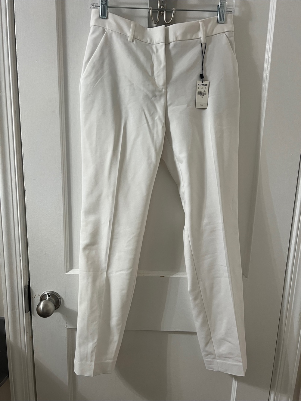*NWT* Express White Columnist Ankle Pant